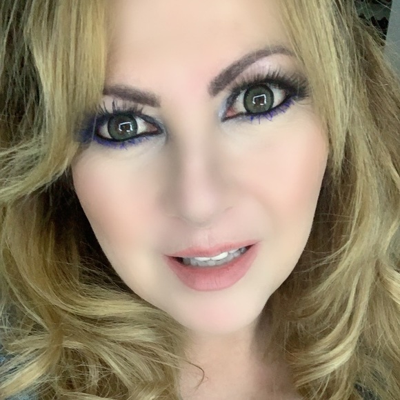 Meet your Posher, Diane - Picture 2 of 2